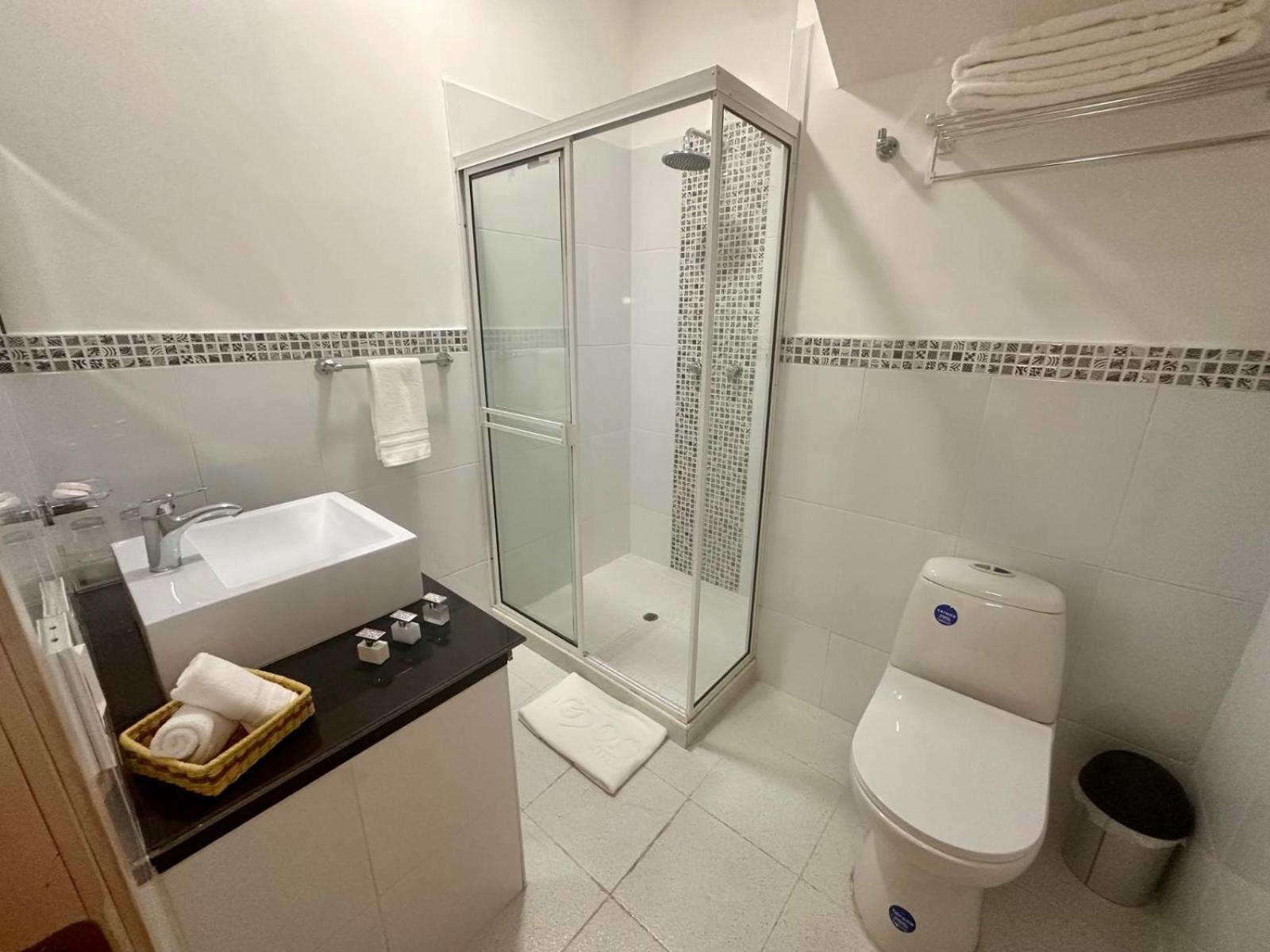 On Apartasuites 卡利 外观 照片